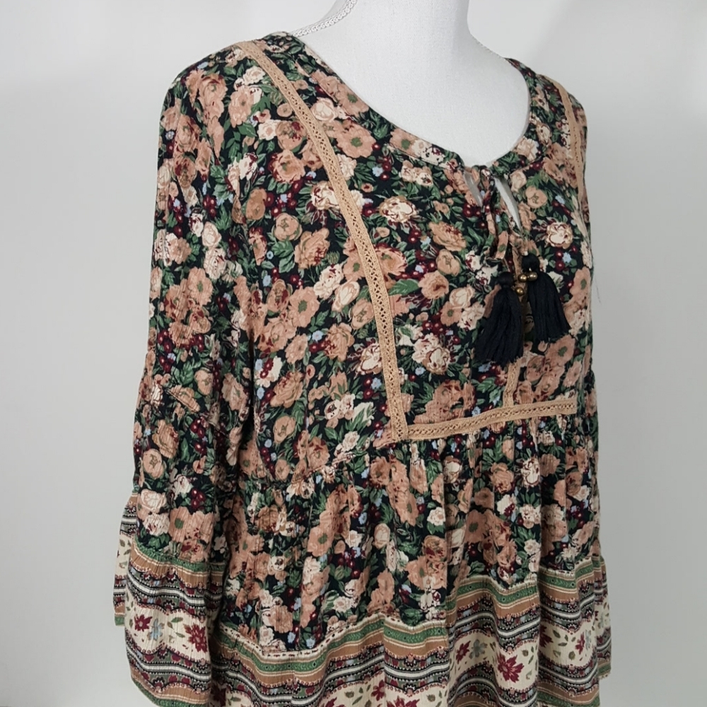 American Rag Floral Boho Peasant Blouse Tassel Tie Bell Sleeve Medium